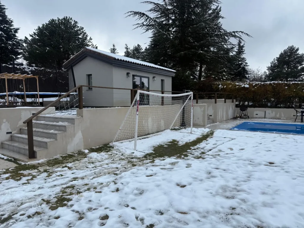 febrero Casetas Valsain Porche y Jardin (1)