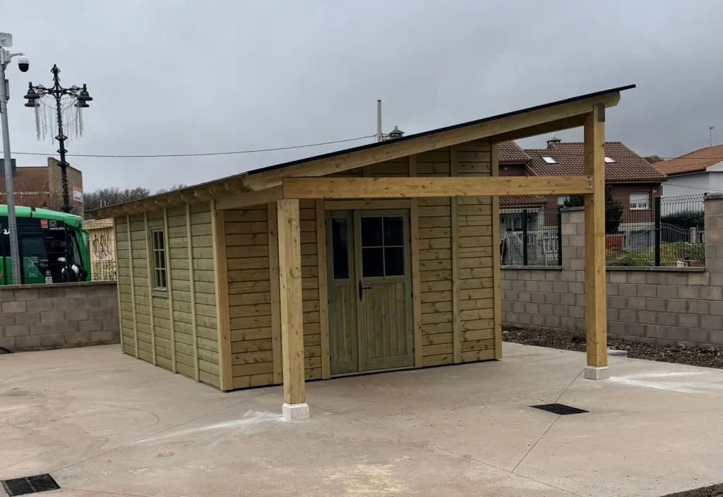 febrero Casetas Valsain Porche y Jardin (3)